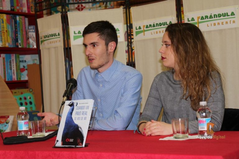 Pablo Navarro Simarro presentó su último libro en La Farándula