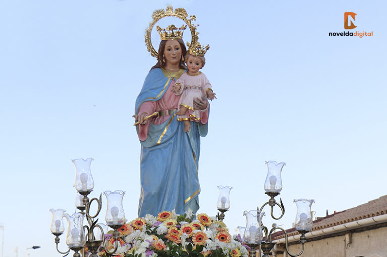 Hoy se celebra el día de María Auxiliadora, patrona del barrio que lleva su nombre y del colegio Oratorio Festivo