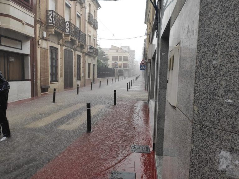 El agua vuelve a inundar Novelda por segundo día consecutivo