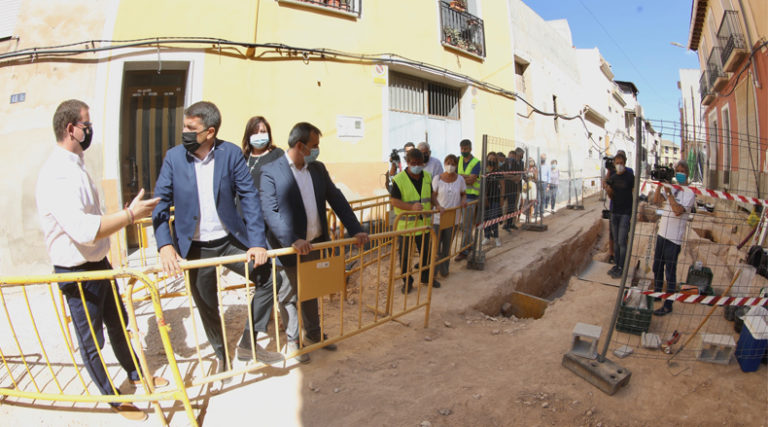 La Diputación de Alicante invierte más de 800.000 euros en la reurbanización de calles de Aspe y Agost