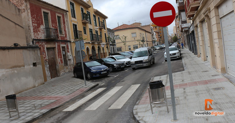 Abren la circulación al completo en la calle Travessia, Sentenero y Sargento Navarro