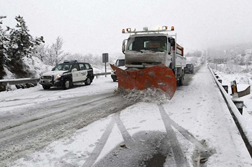 La delegación del Gobierno, insta a los conductores a extremar las precauciones ante la llegada del temporal. Hoy en Baqueira (Pirineos) se han registrado -34º bajo cero
