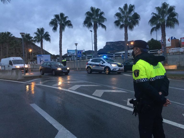La Generalitat reforzará los controles policiales este fin de semana en accesos y zonas públicas de las 16 ciudades perimetradas