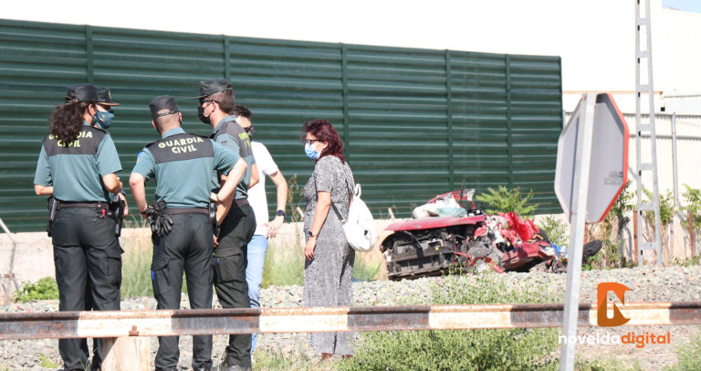 El arrollamiento de un coche por un tren deja 4 fallecidos en el barrio de la Estación