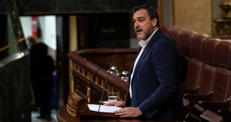 El diputado de Ciudadanos López-Bas exige a ADIF la «sustitución urgente» del paso a nivel de Novelda por una alternativa «más segura»