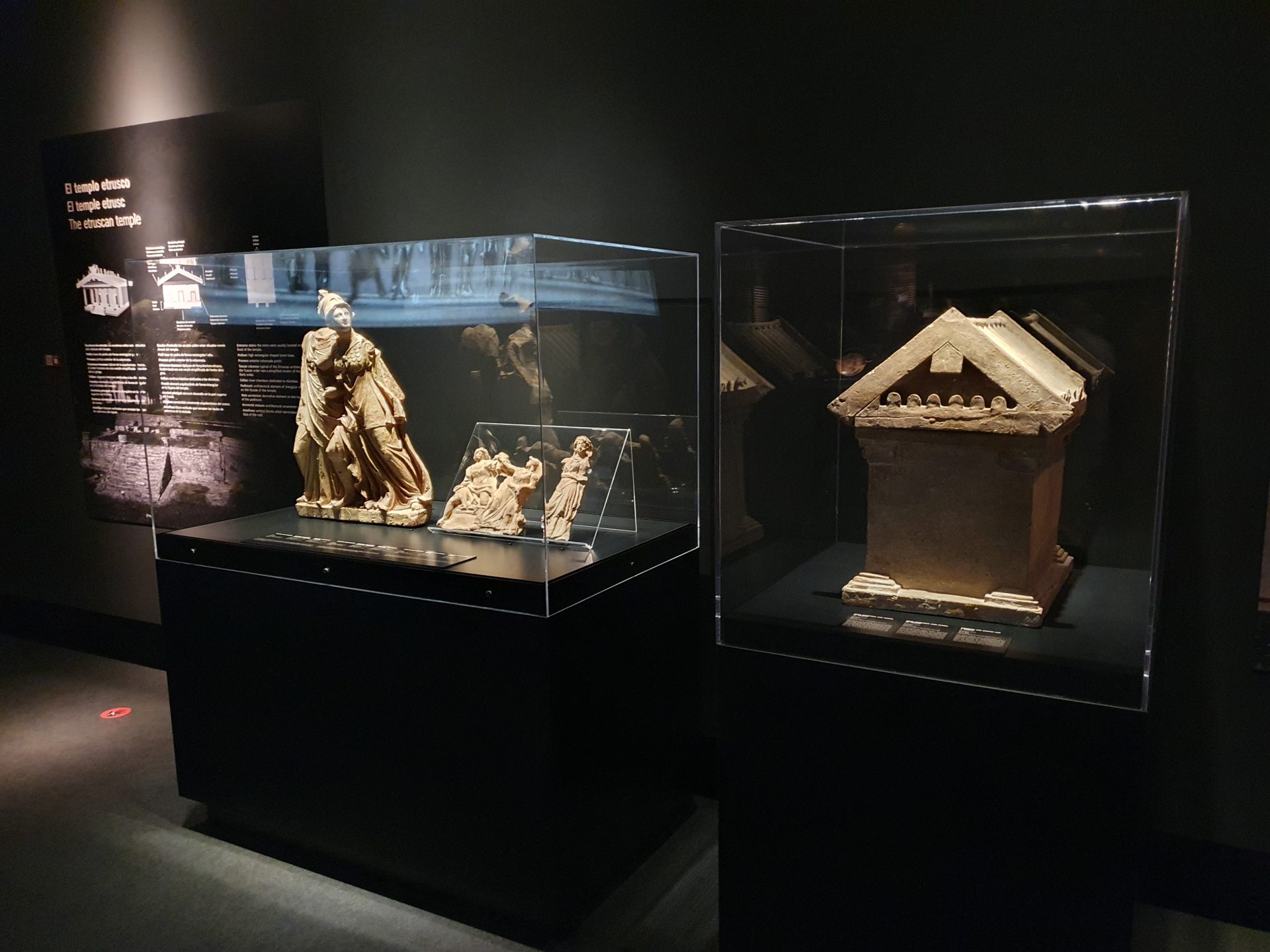 El MARQ programa jornadas de puertas abiertas en el Museo para visitar la exposición sobre los etruscos
