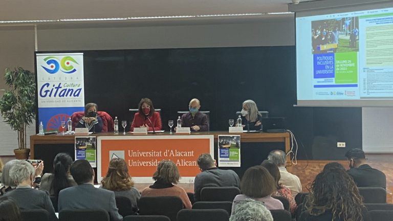 La Universidad de Alicante busca las mejores estrategias para abrir la universidad al colectivo gitano