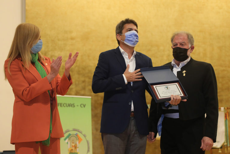Carlos Mazón recibe en el ADDA el título de ‘Andaluz del Año’ que otorga la Federación Cultural de Andalucía