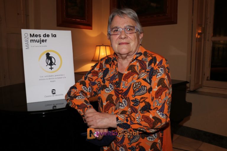 Mª Jesús Navarro Alberola pone en valor la figura de la mujer en el Casino de Novelda