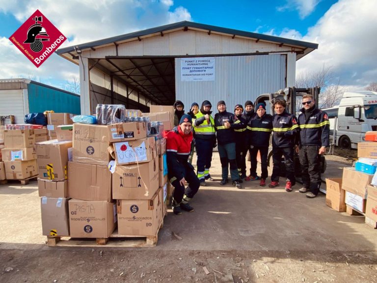 La caravana humanitaria del Consorcio Provincial de Bomberos de Alicante llega a Polonia