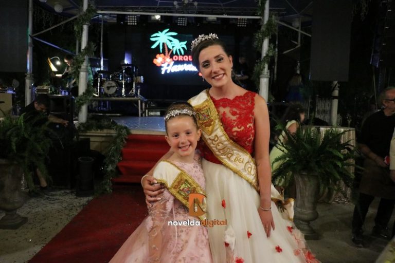 Sira Alarcó Belda y Martina Estébanez Aguilar se coronan como nuevas reinas del Casino 2022