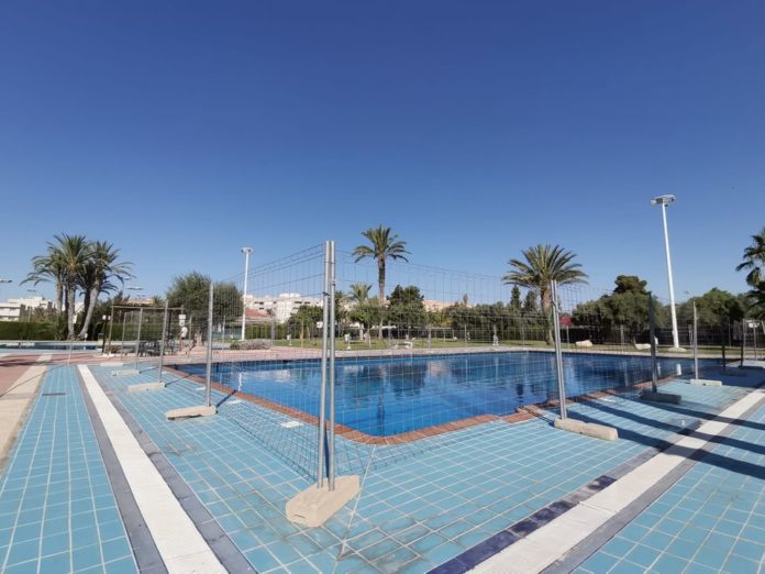 La piscina olímpica de las Piscinas Municipales cerrará hasta el verano que viene