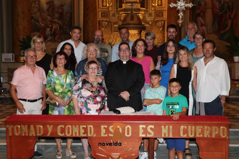 Firma de confirmación y misa de bienvenida a los nuevos párrocos Eduardo Lorenzo y Carlos García (II)