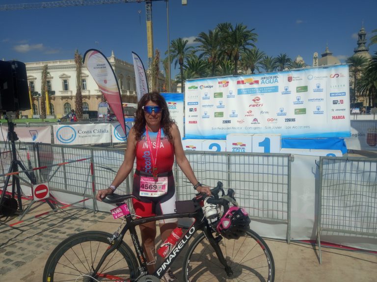 Mª Carmen Iñesta participa en el Campeonato de España de Triatlón