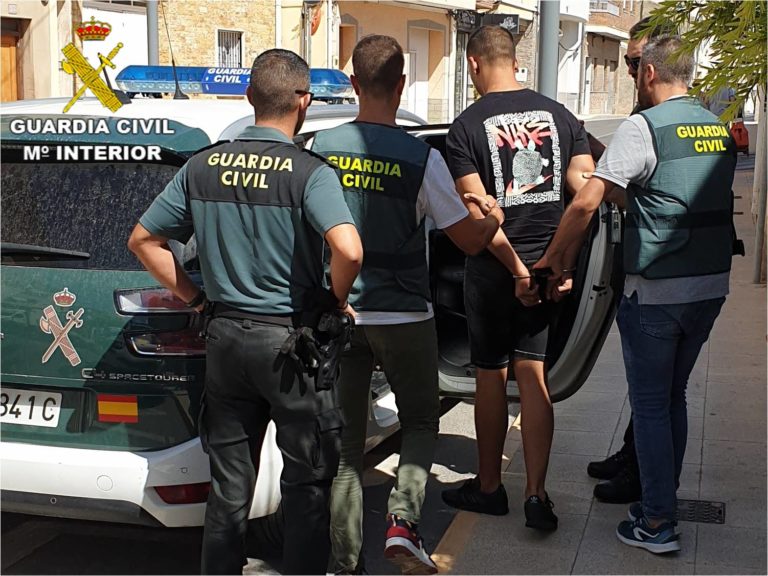 Detenidos los presuntos autores de cinco atracos en joyerías de la Vega Baja
