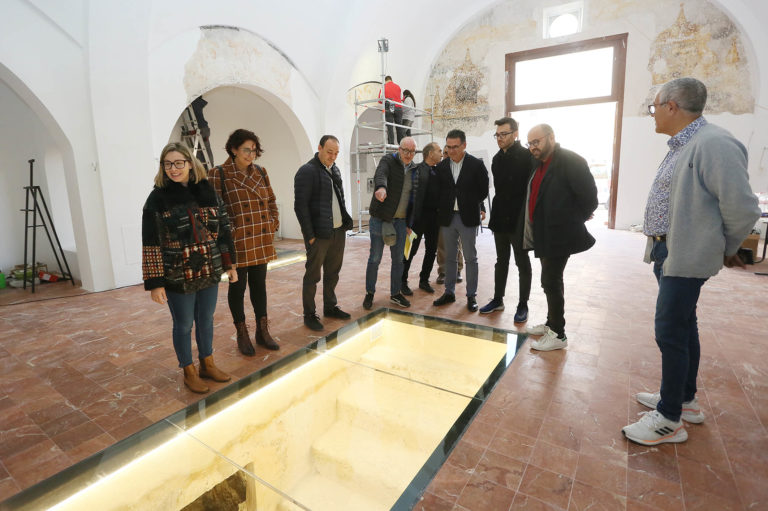 La Diputación inyecta 488.000 euros para rehabilitar la ermita Sant Felip de Novelda y el ‘Castillico’ de Villena
