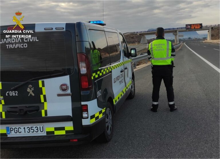 La Guardia Civil investiga a un conductor que circulaba a 215 kilómetros por hora en Agost