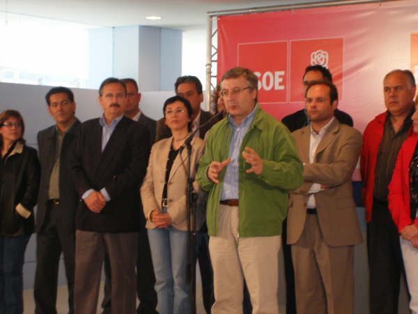 El secretario de Organización del PSOE, José Blanco, respalda a Mariano Beltrá a la alcaldía de Novelda
