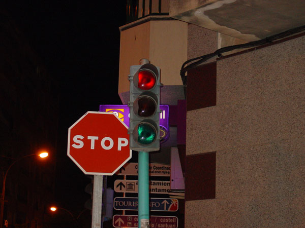 Un acto vandálico interrumpe el funcionamiento de los semáforos en la Plaza Pío XII