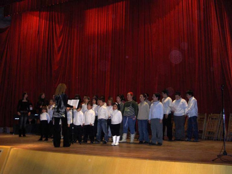 Los pequeños músicos de la banda Santa María Magdalena ofrecieron una audición en el Centro Cívico