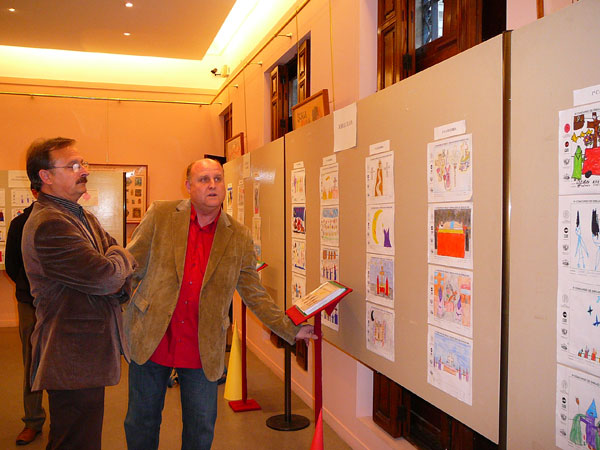 La Junta Mayor de Cofradías y Hermandades presenta los dibujos y las fotografías del concurso de 2008
