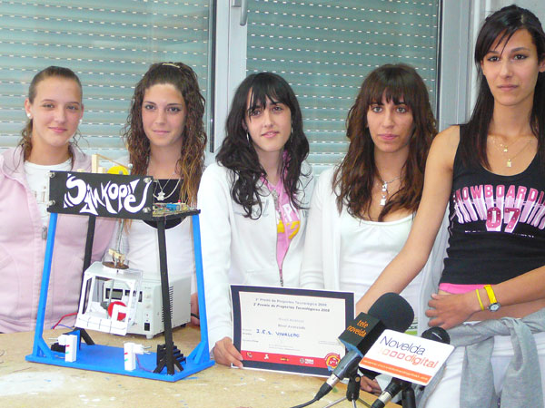 El I.E.S Vinalopó consigue el segundo premio en el concurso de Proyectos Tecnológicos 2008 de Terra Mítica