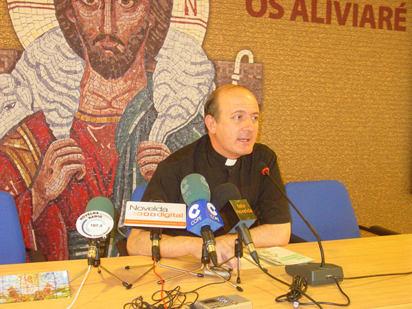 Aurelio Ferrandiz: “Los nuevos salones parroquiales de Novelda son un referente en la comarca”