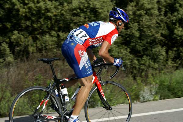 Ciclismo: Juan Carlos Escamez consigue el cuarto puesto en el Trofeo San Isidro disputado en la Vall D’Uxo