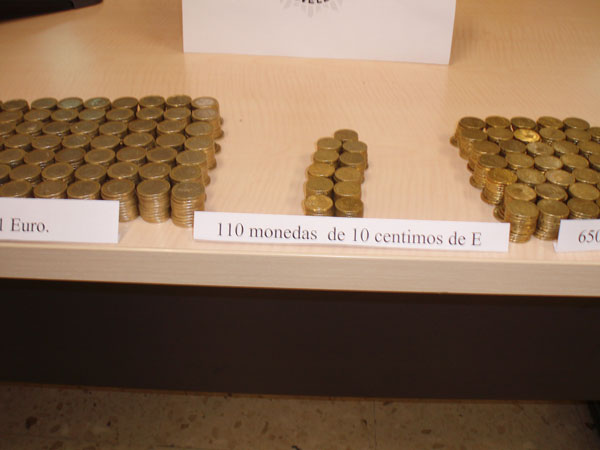 La Policía Local de Novelda detiene al autor de un robo con más de 2000 euros en monedas