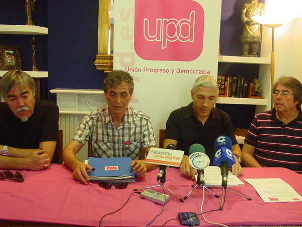 UPyD pide la dimisión de Salvador Martínez por la actuación del grupo “The Juana Chaos”