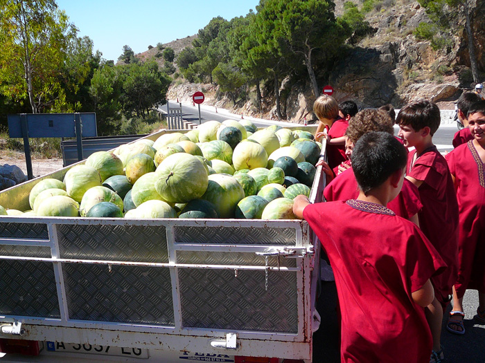 Los Negres Betánics vuelven a la carga con su tradicional “meloná”