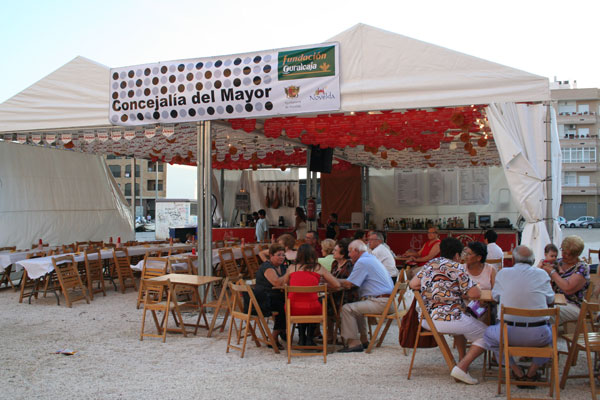La Caseta Andaluza se instala por primera vez en las fiestas de Novelda
