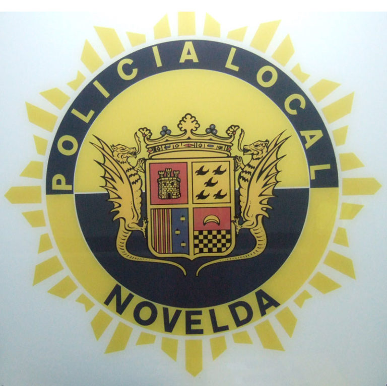 La Policía Local de Novelda detiene a tres personas por delito de robo con daños