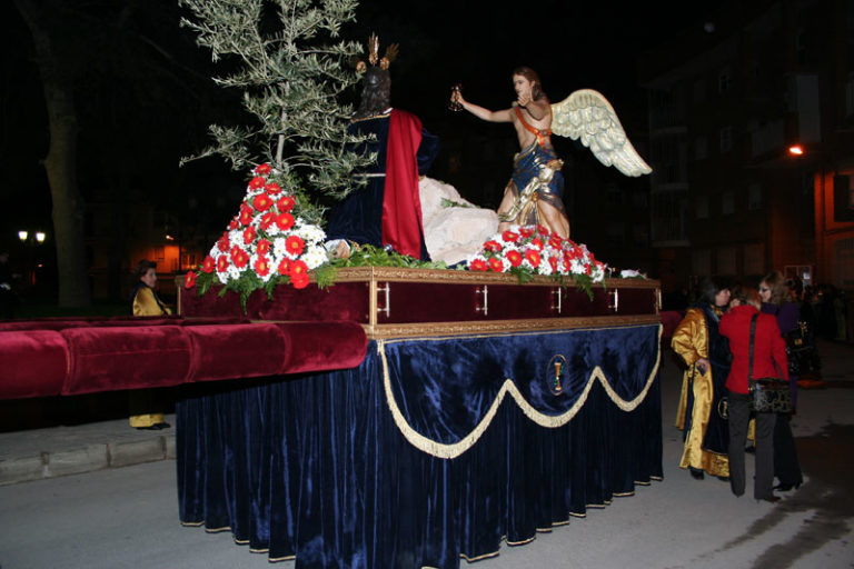 VIA CRUCIS DE LA HERMANDAD DE NAZARENOS DE LA ORACIÓN EN EL HUERTO