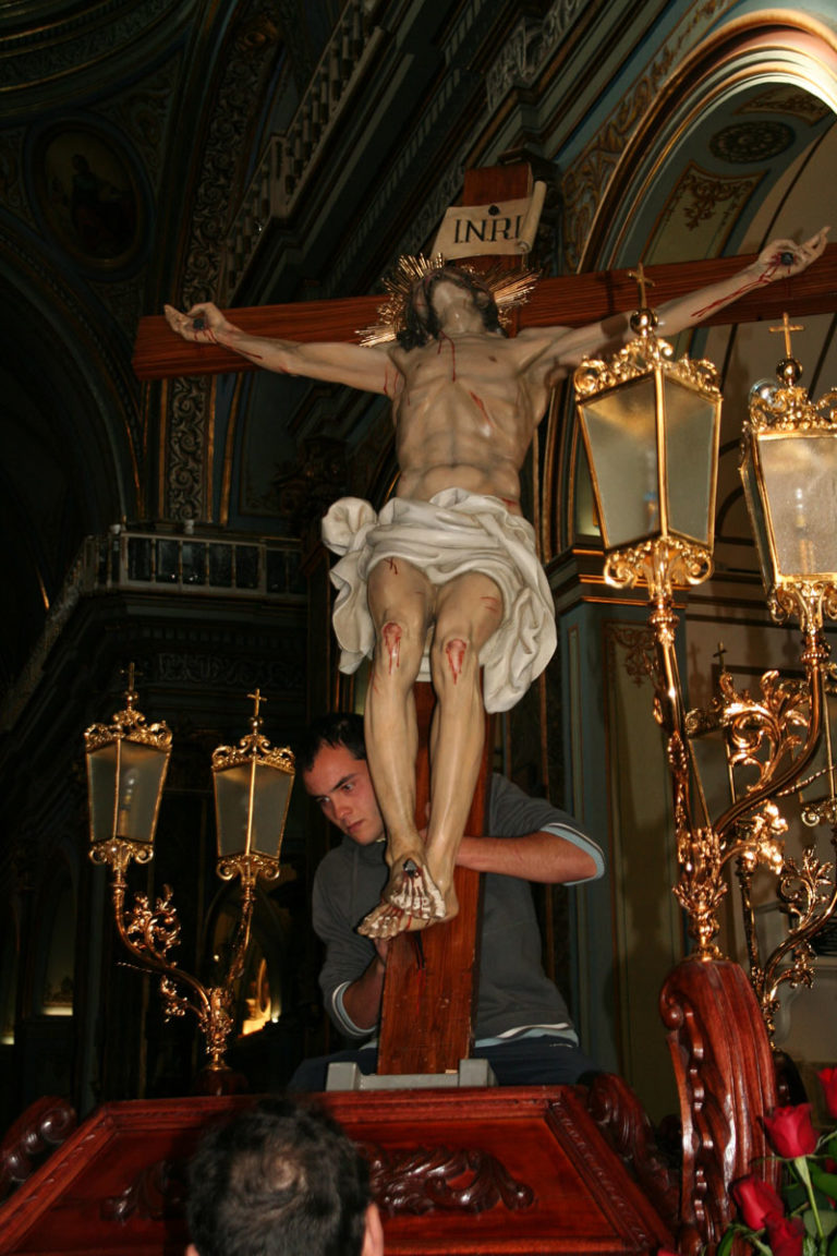 SOLEMNE PROCESIÓN DEL SANTO ENTIERRO