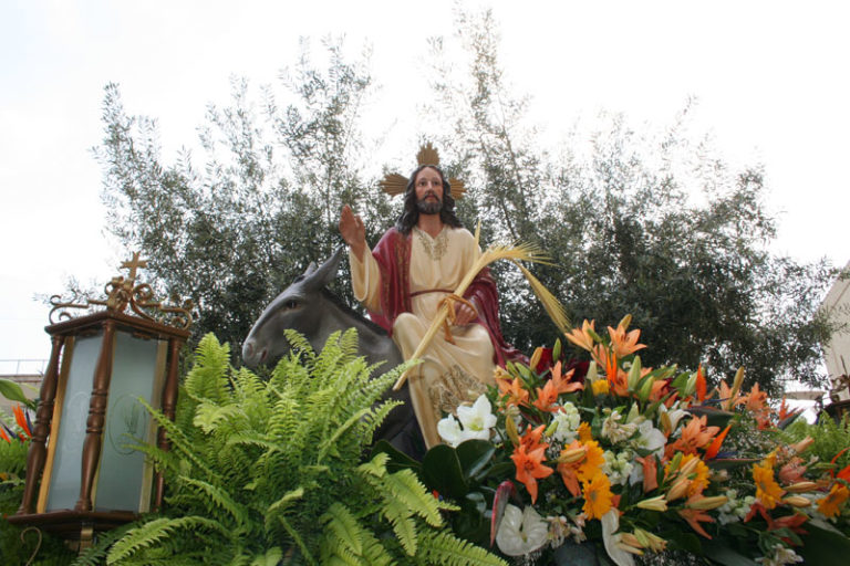 Domingo de Ramos: Bendición de las Palmas, triunfal entrada de Jesús en Jerusalen y procesión de Ramos