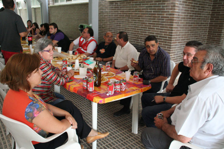 COMIDA Y ENTREGA DIPLOMAS CRUZ ROJA