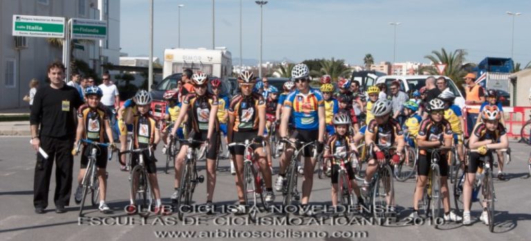 La escuela de ciclismo comienza su temporada de competición en Almoradí