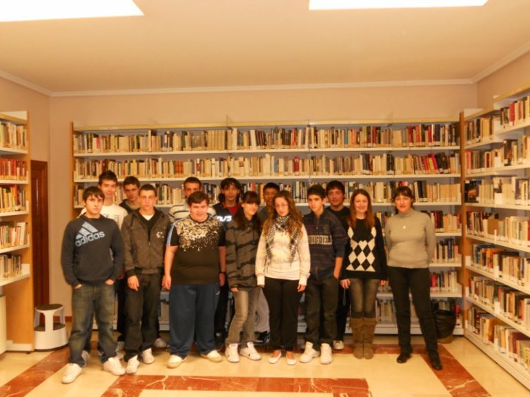 La Biblioteca Municipal Jorge Juan ofrece formación para alumnos de instituto