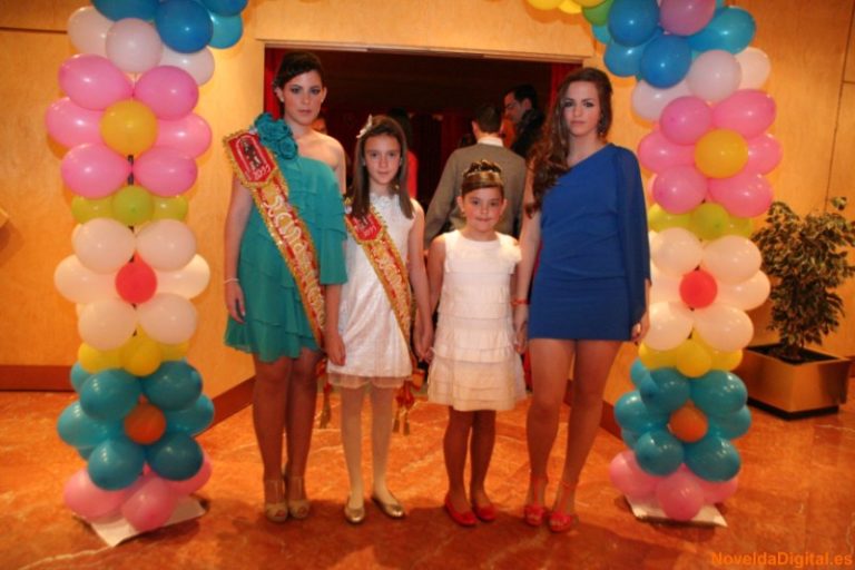 El barrio de San Roque presenta a sus Reinas 2012