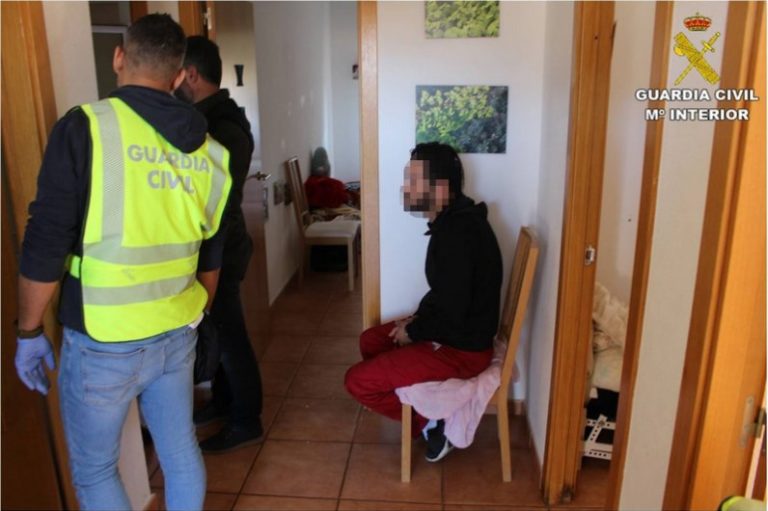 La Guardia Civil esclarece medio centenar de delitos con la detención de 6 personas en Elche, Aspe y Crevillente