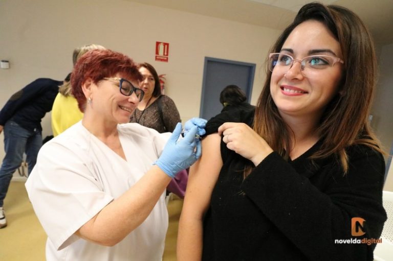 Se inicia la campaña de vacunación contra la gripe con 33.200 vacunas