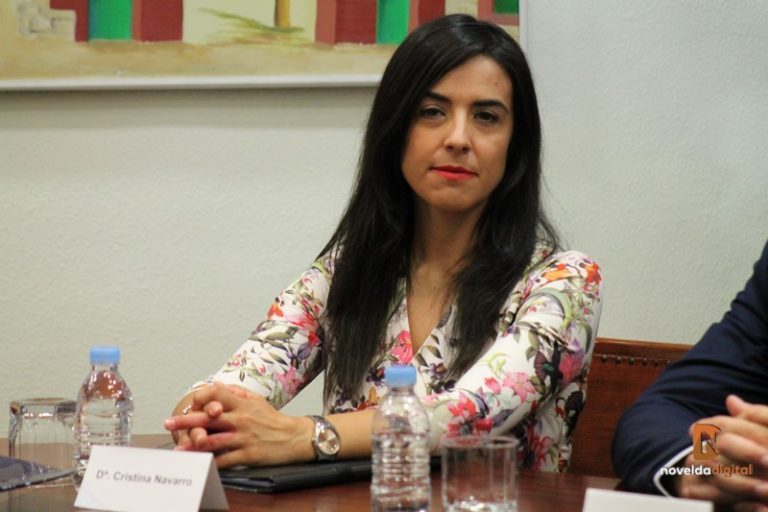 Dimite la concejala Cristina Navarro