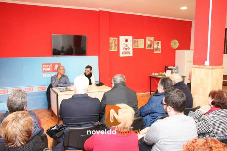 Comienza el ciclo de charlas ‘Cumplimos’ del PSOE Novelda