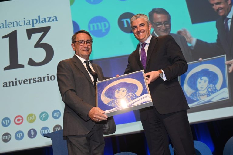 La trayectoria de Carmencita es reconocida con el premio Empresa Valencia Plaza 2023