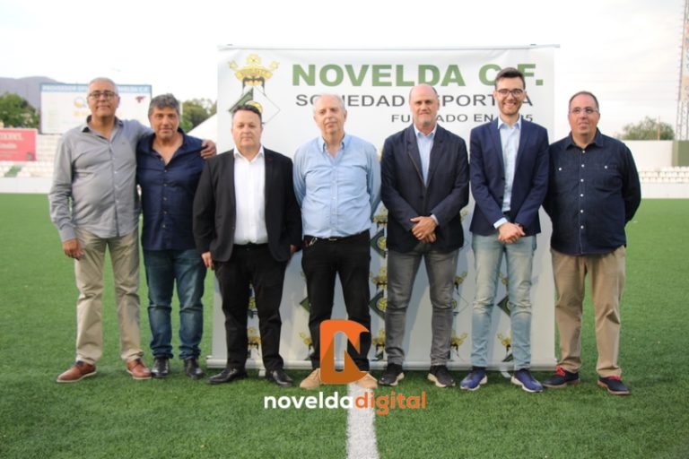 El Novelda CF presenta su nuevo proyecto con el fichaje de Fernando Gómez como asesor deportivo