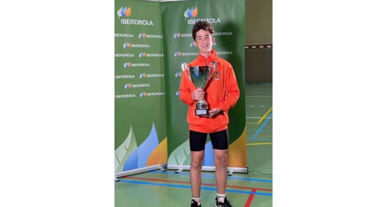 El noveldense Jorge Morote se proclama Campeón de España Sub-15 de Halterofilia junto al equipo de la Comunitat Valenciana