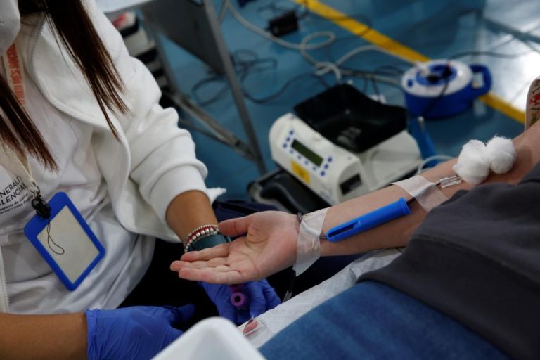 Más de 7.500 personas se animan a donar sangre por primera vez este año en la Comunitat Valenciana