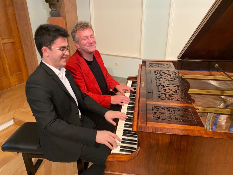 Carlos Santo deslumbra en el importante Schumann Fest en Sajonia