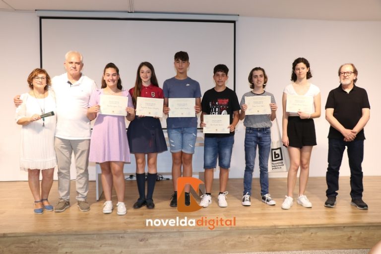 Entrega de premios del XVII Concurso Escolar de Literatura en Valencià Pascual García